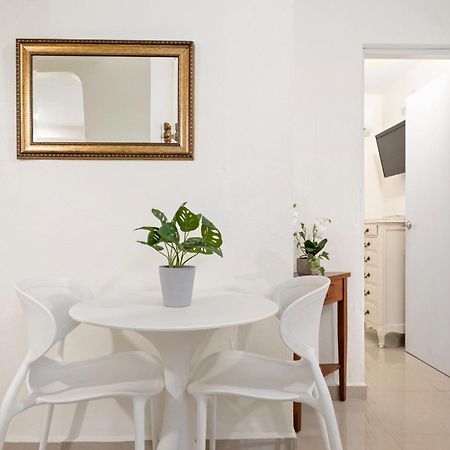 Prime Location At Condado Beach 1Br 1Ba - Apt 8 산후안 외부 사진