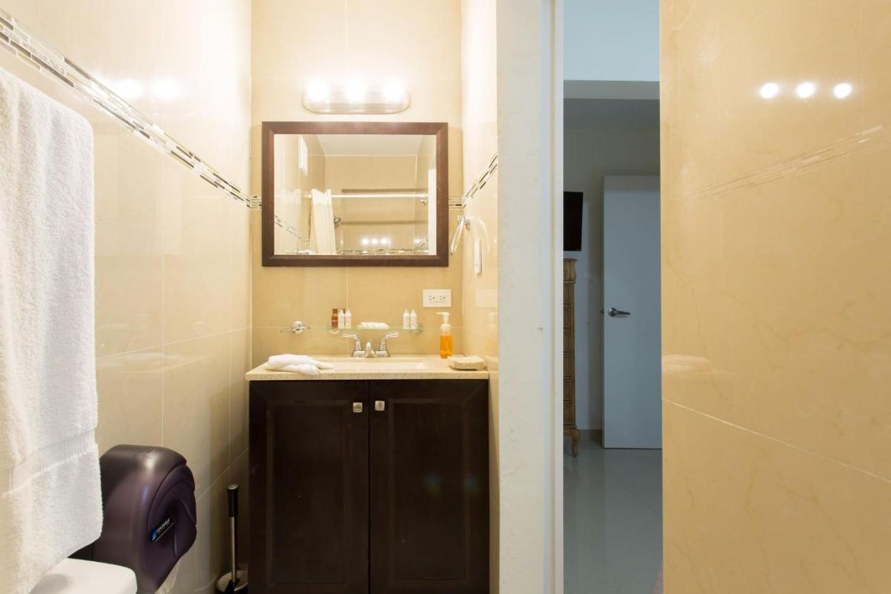 Prime Location At Condado Beach 1Br 1Ba - Apt 8 산후안 외부 사진