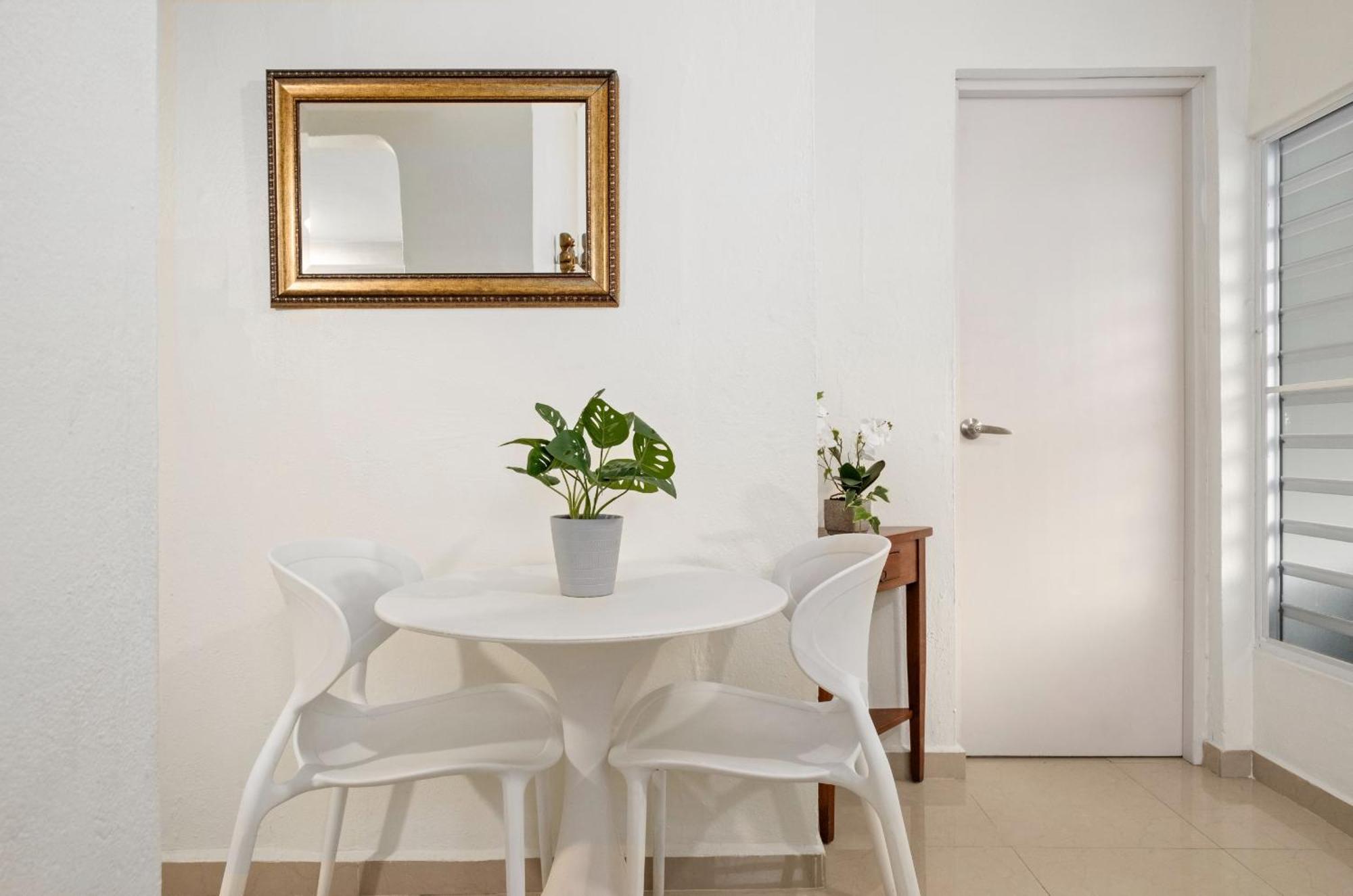 Prime Location At Condado Beach 1Br 1Ba - Apt 8 산후안 외부 사진