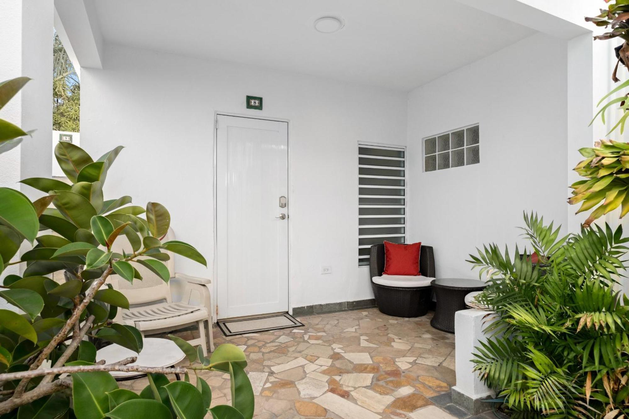 Prime Location At Condado Beach 1Br 1Ba - Apt 8 산후안 외부 사진